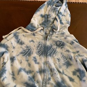 blue and white aeropostale zip up